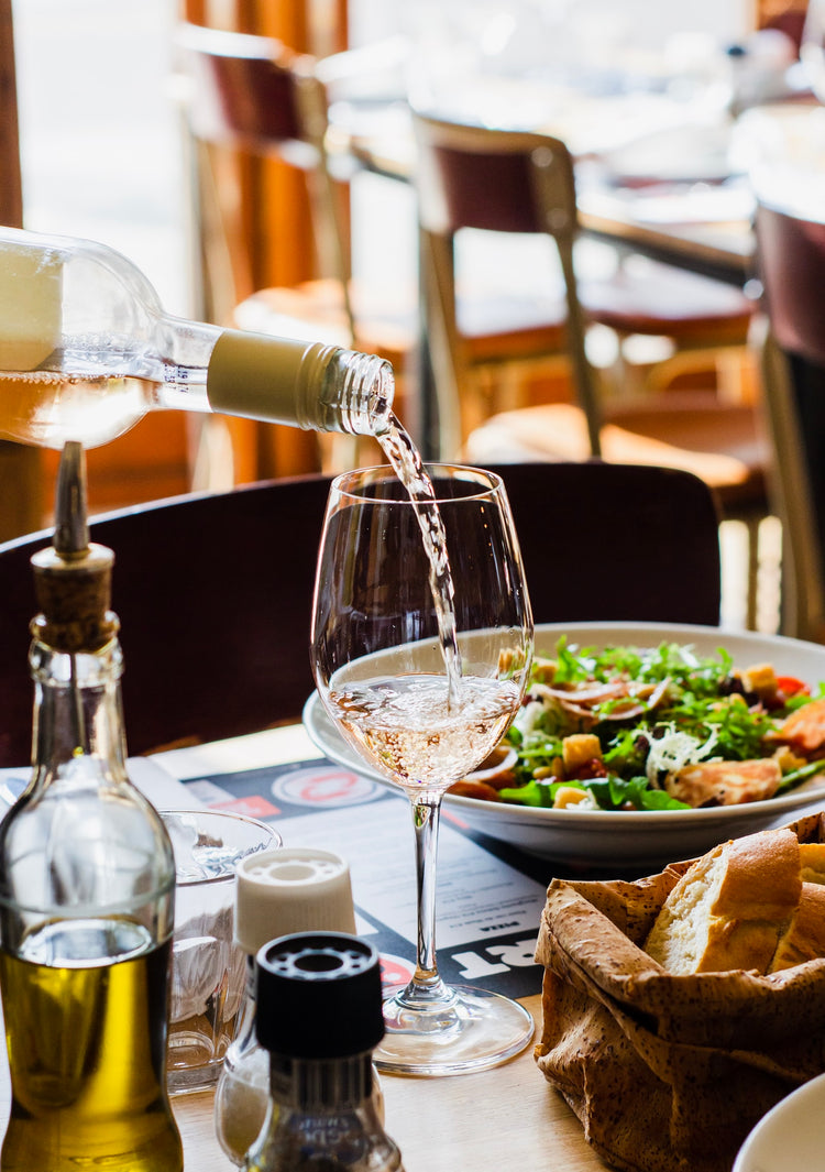 Explore and buy White Wine - Australian & International at Wine Sellers Direct's best prices.