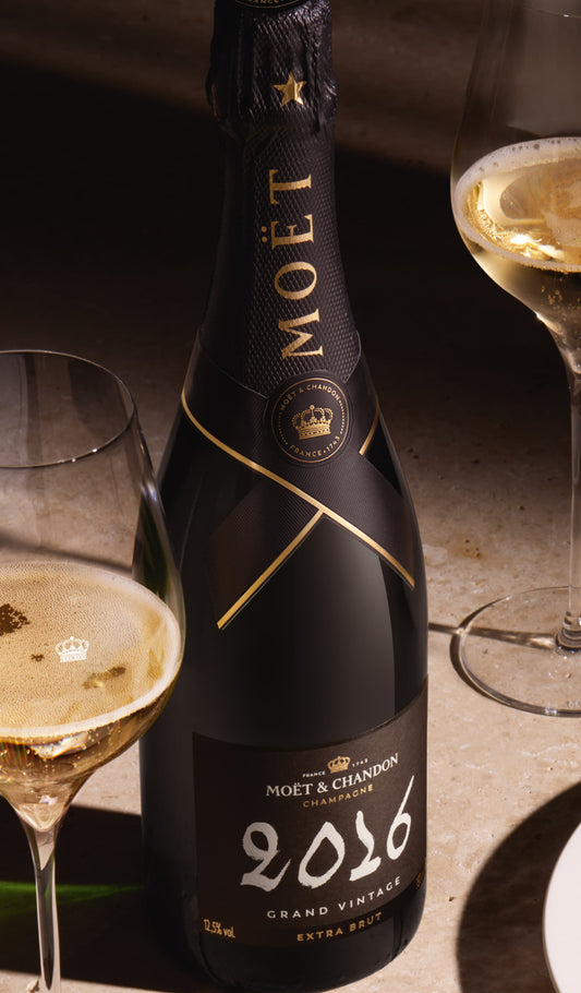 Buy Moët & Chandon Grand Vintage Extra Brut 2016 (Champagne) available at Wine Sellers Direct's best prices.