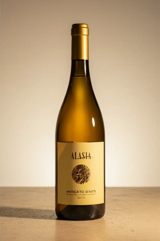 Araldica Alasia Moscato d'Asti 2025 DOCG bottle sweet lightly sparkling Italian white, 750mL, 5% ABV