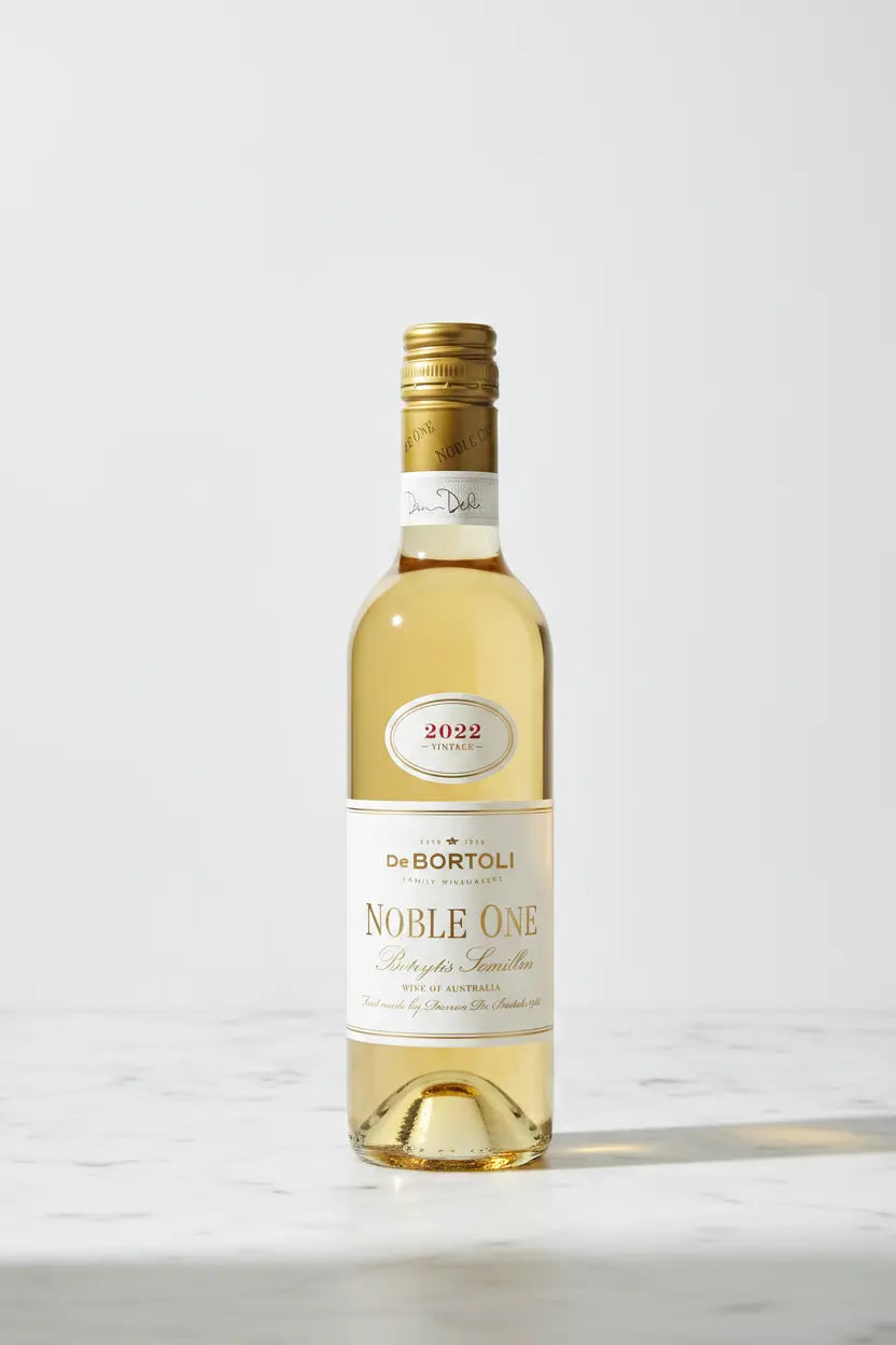 Buy De Bortoli Noble One Botrytis Semillon 2022 375mL at Wine Sellers Direct's best prices.