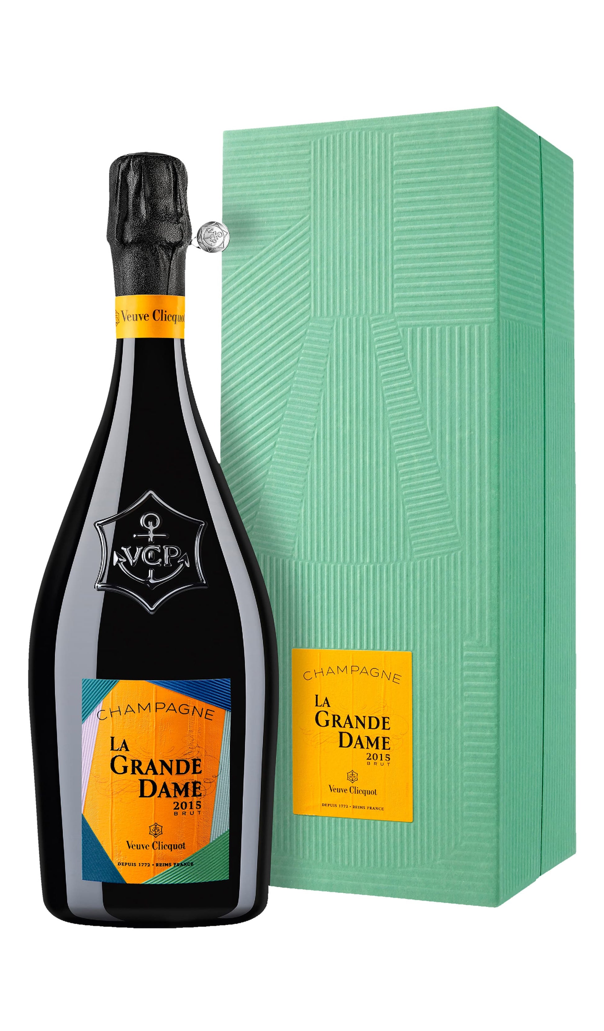 Find out more or buy Veuve Clicquot La Grande Dame 2015 Champagne (France) available at Wine Sellers Direct's best prices.